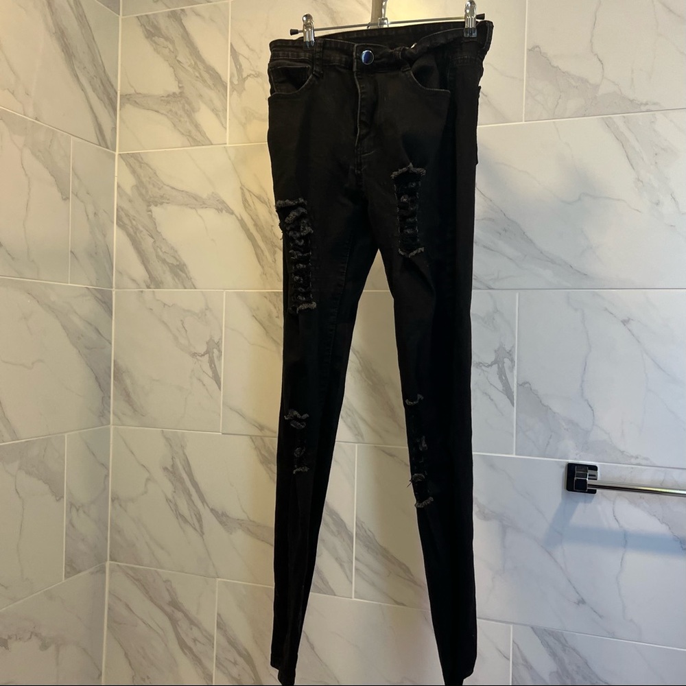 Black Distressed Men’s Denim